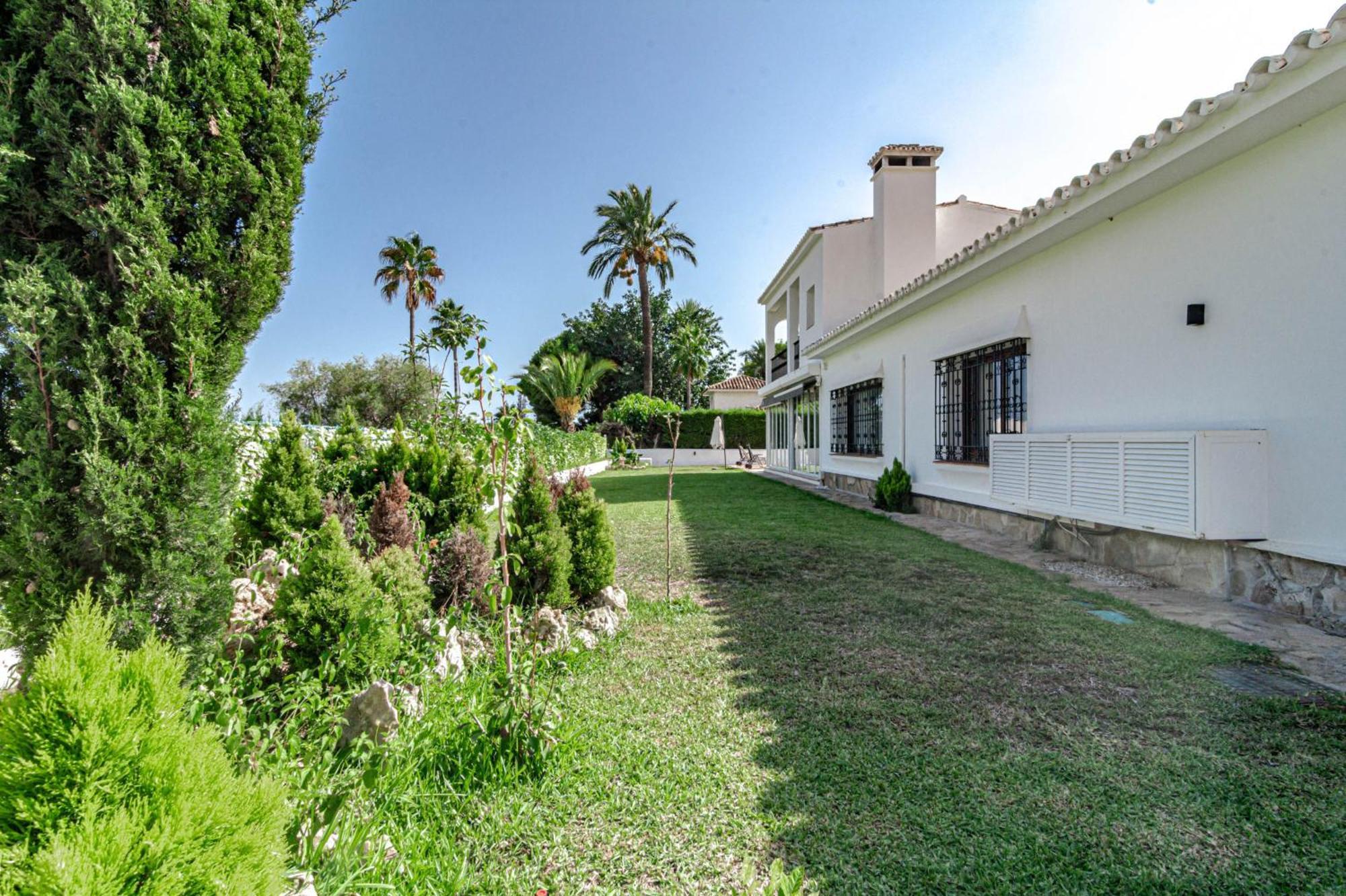 Villa Grr - Elegant With Exclusive Private Pool Marbellac
